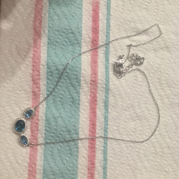 Swarovski Necklace - Picture 1 of 2